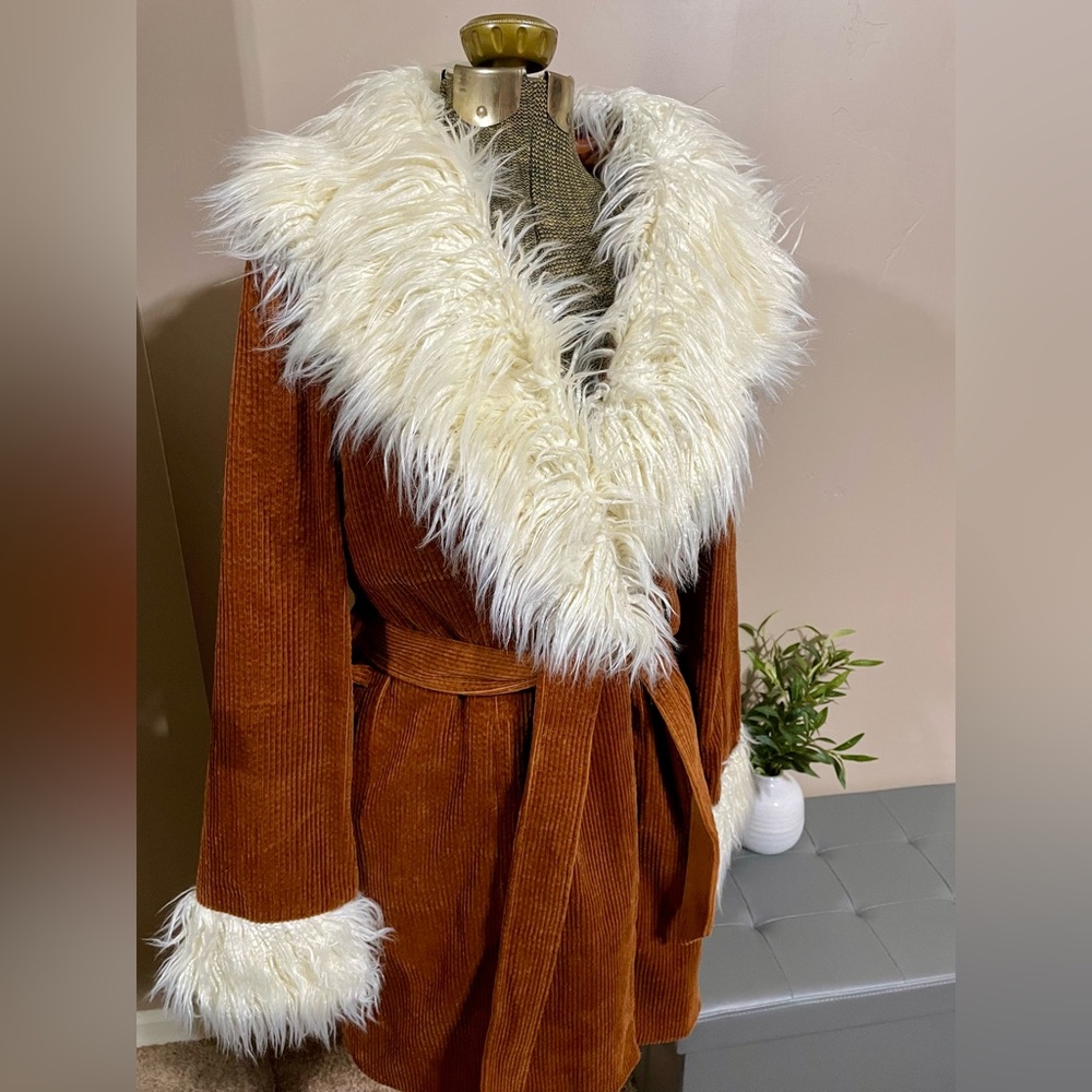 Show Me Your Mumu Penny Lane Coat Sienna Corduroy Jacket Faux Fur Trim NWT - Picture 5 of 15